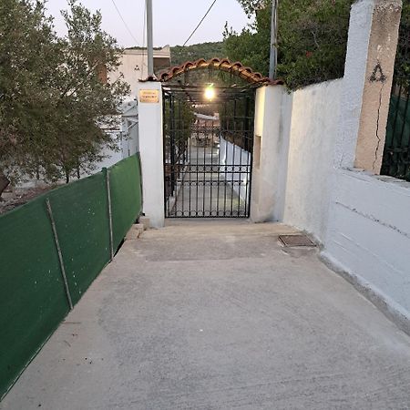 Ξενώνας Vasiliki Vathí Dış mekan fotoğraf